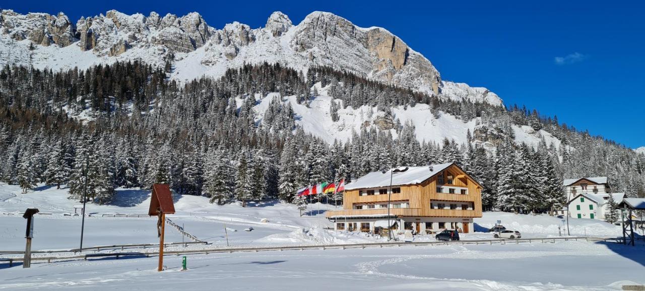Chalet Alpenrose Misurina Exterior photo